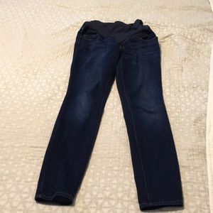 Old Navy Skinny Full Panel Maternity Jeans